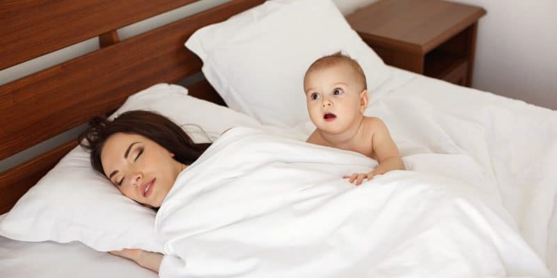 Kiedy dziecko powinno zasypiać samo?
