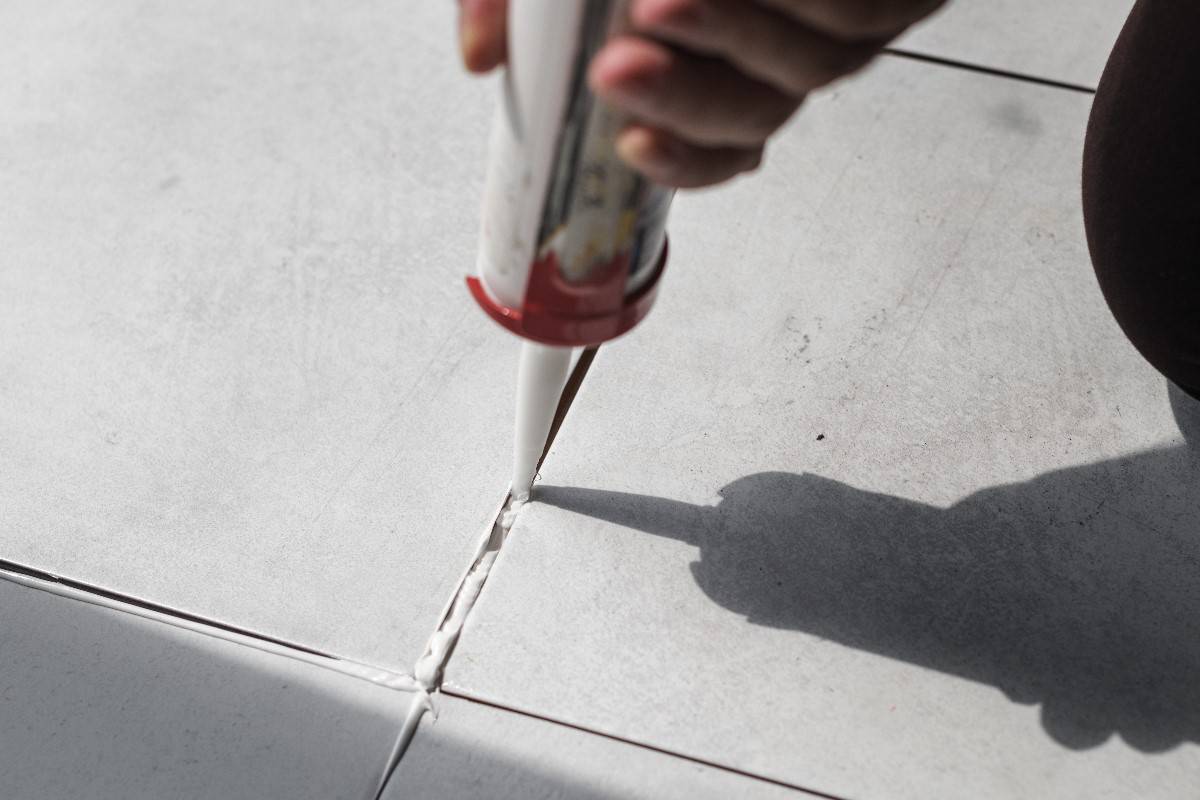 How to renew grout? Some simple methods