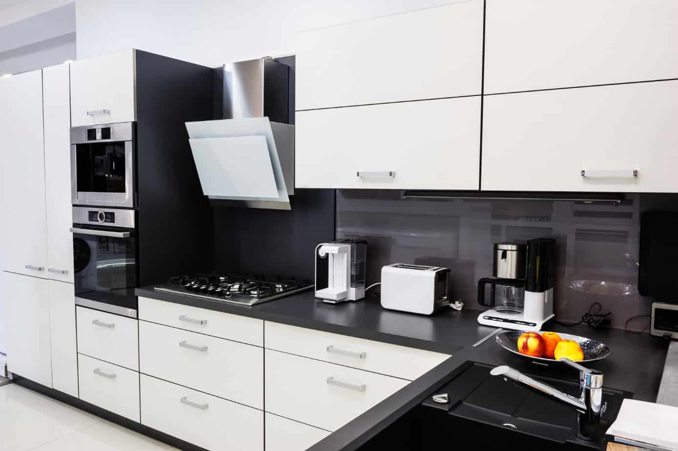 L-shaped kitchen – how to arrange?