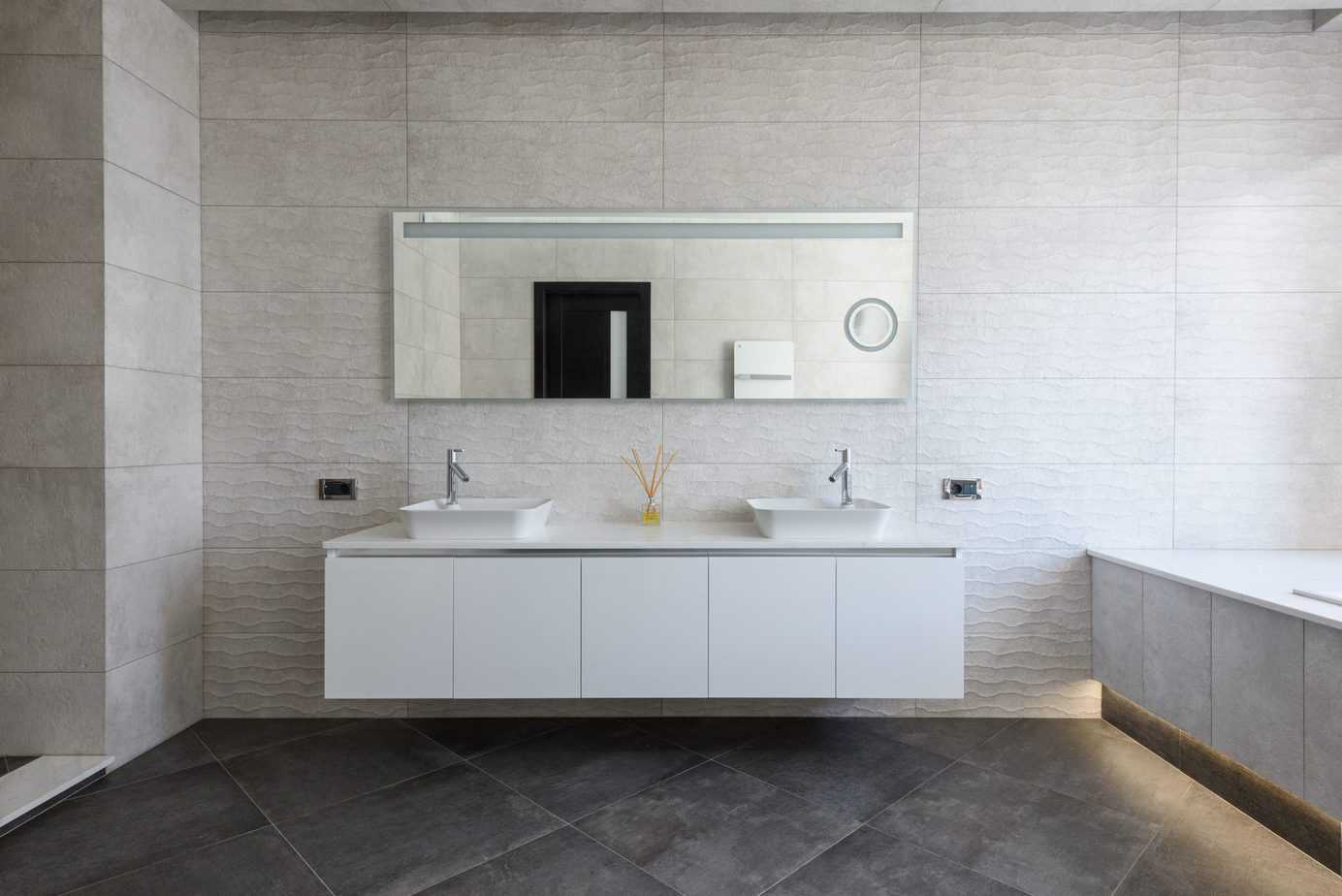 Choosing a mirror for the bathroom – this is what you should pay attention to
